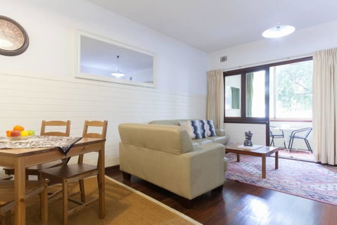 B2 Broadway Abode Close To Swan River, UWA & Hospitals - Sydneys Hotel 1
