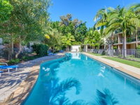 Baden 70 - Rainbow Shores Ground Floor Air Con Overlooking lap pool