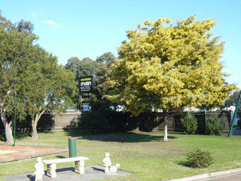 Bairnsdale Main Motel - Sydneys Hotel 0