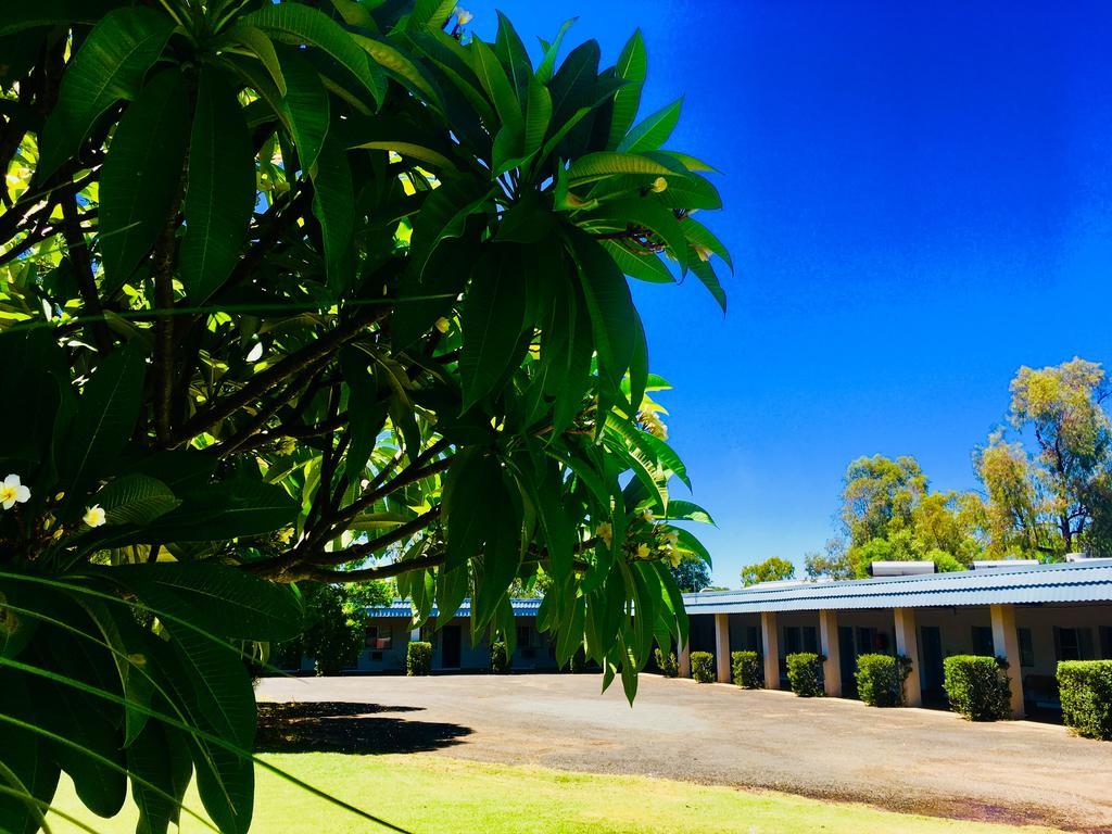 St George QLD Sydneys Hotel