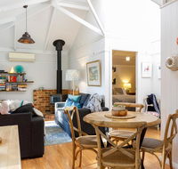 Bandalong Cottages - Sydneys Hotel