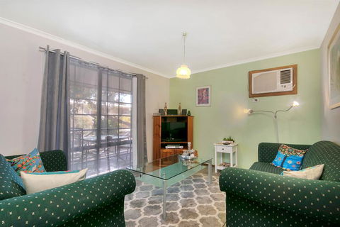 Barossa Country Cottages - Sydneys Hotel 3