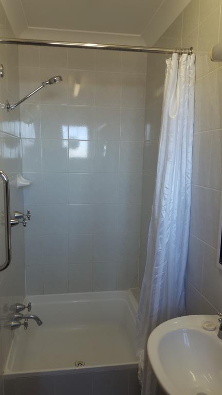 Bathurst Gold Panner - Sydneys Hotel 3