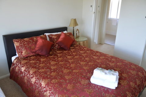 Bathurst Goldfields Residence - Sydneys Hotel 2