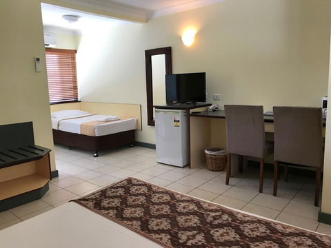 Bay Village Tropical Retreat & Apartments - Sydneys Hotel 2