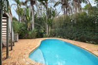 Book Marcus Beach Accommodation Vacations Sydneys Hotel Sydneys Hotel