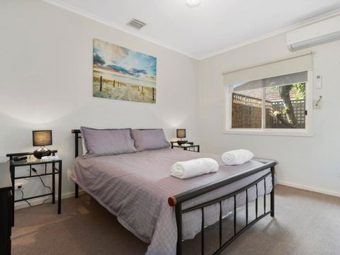 Beach Baby Dromana - Sydneys Hotel 1