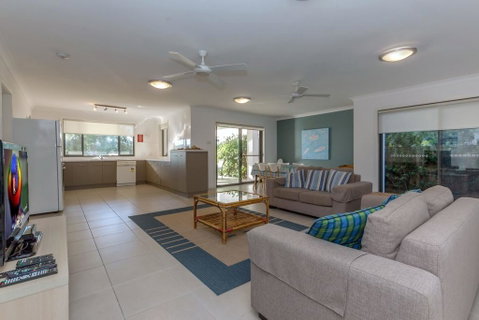 Beach House, Pacific Road, 1/20 - Sydneys Hotel 2