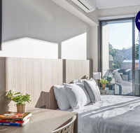 BEACH LOCATION STUDIO // CLOVELLY 4 - Sydneys Hotel