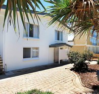 Beachcomber Unit 4- Beachside Unit - - Sydneys Hotel