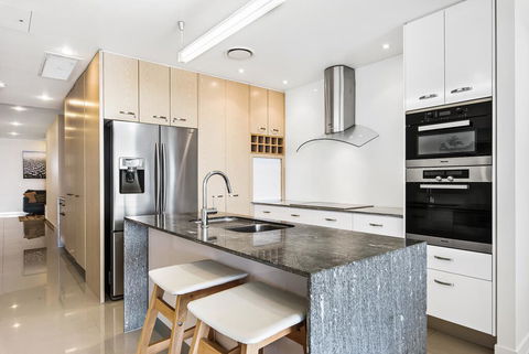 Beaches On Maroochy 1 Beach Parade - Sydneys Hotel 2