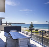 Beachfront Apartment 10 - Sydneys Hotel