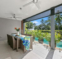Beachfront Apartment with Ocean Views