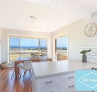 Beachfront Living - Sydneys Hotel
