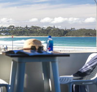 Beachfront One Mollymook - Sydneys Hotel
