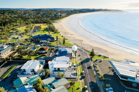 Beachfront One, Mollymook - Sydneys Hotel 1