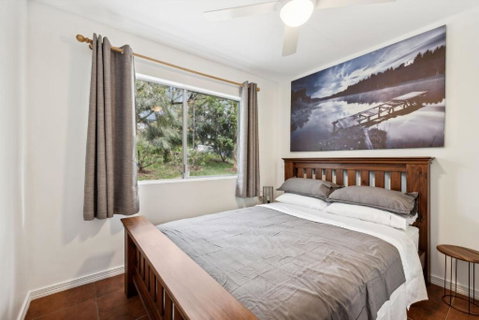 Red Rock Rest - Sydneys Hotel 3