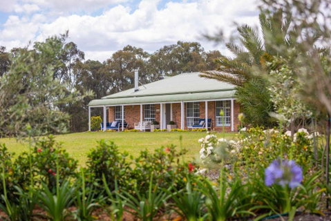 Redims Hill Cottage - Sydneys Hotel 0