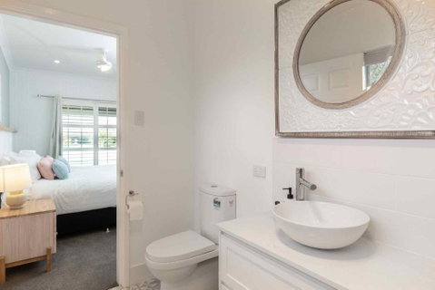 Redims Hill Cottage - Sydneys Hotel 2