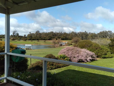 Redtail Ridge Cottages - Sydneys Hotel 0