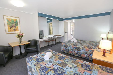 Reef Resort Motel - Sydneys Hotel 2