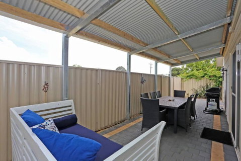 Relax At Falcon By The Bay - Sydneys Hotel 3