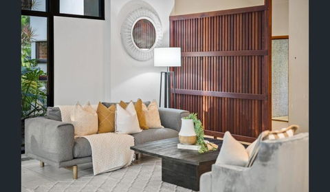 Relax On The Spacious Balcony And Soak In The Picturesque Views - Sydneys Hotel 0
