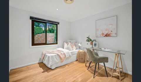 Relax On The Spacious Balcony And Soak In The Picturesque Views - Sydneys Hotel 3
