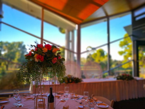 Renmark Country Club - Sydneys Hotel 2