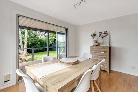Renovated Beach Home Relax Unwind - Sydneys Hotel 1