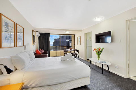 Renovated Stylish Studio - Sydneys Hotel 0