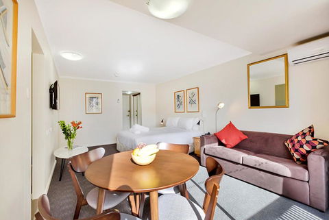 Renovated Stylish Studio - Sydneys Hotel 1