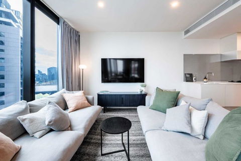 Resort Style Living 2 Bed Apt With Pool BBQ - Sydneys Hotel 0