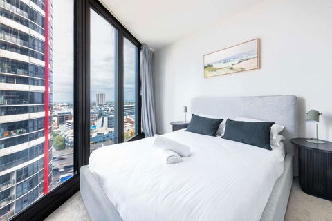 Resort Style Living 2 Bed Apt With Pool BBQ - Sydneys Hotel 3