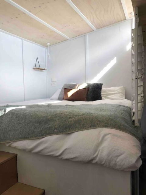 ReThynk Unique Tiny Home East Jindabyne - Sydneys Hotel 1