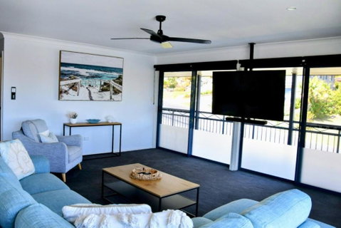 Retreat To Marlin - Sydneys Hotel 2