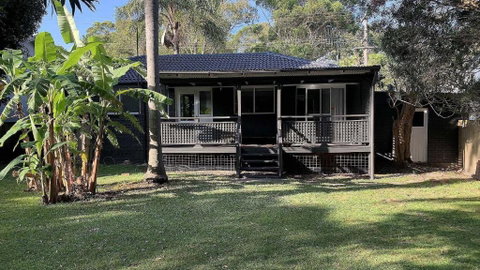 Retro Beach House - Macmasters Beach - Sydneys Hotel 0