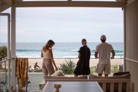 Rigi On Currumbin Beach - Sydneys Hotel 0