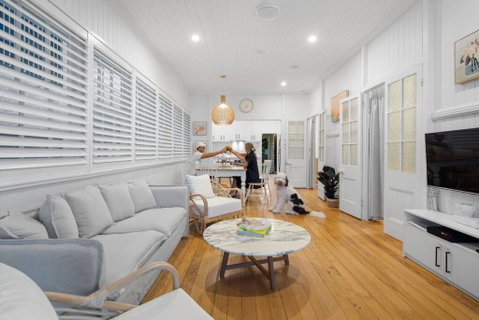 Rigi On Currumbin Beach - Sydneys Hotel 2