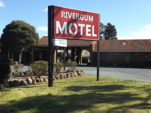 Rivergum Motel - Sydneys Hotel 0
