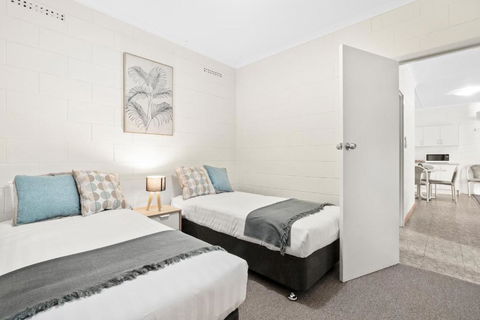 Riversands Rest Accommodation Paringa - Willow Cottage - Sydneys Hotel 1