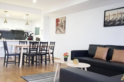 RiverView Spacious 3BR2Bath2Car WifiPoolGym Crown - Sydneys Hotel 2