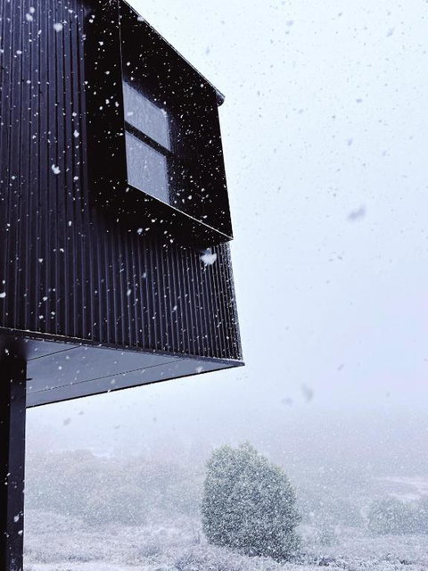 Roam Merrijig - Luxury Stay With Mountain Views - Foothills Of Mt Buller - Sydneys Hotel 3