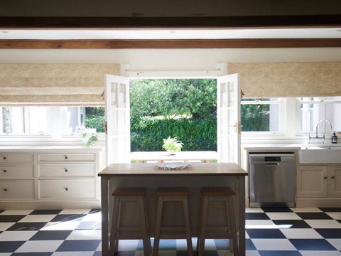 Robin Hill Manor - Sydneys Hotel 3