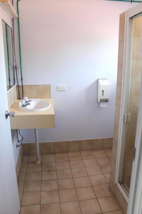 Rocky Glen Hotel Motel Gladstone - Sydneys Hotel 2