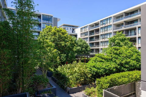 Rosebery Near Airport & Train & Shops - Sydneys Hotel 2