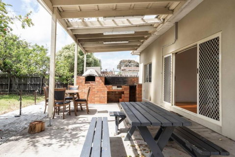 Rosebud Reset - A Beachside Group Getaway - Sydneys Hotel 3