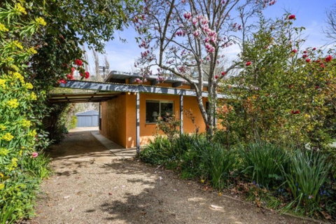 Roses On The River - An Absolute River Frontage Cottage - Sydneys Hotel 1