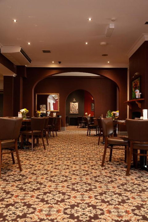 Royal Hotel Singleton - Sydneys Hotel 1