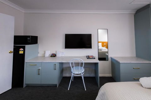 Roydons Motor Inn - Sydneys Hotel 3